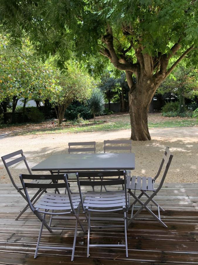 Hotel Au Rez De Jardin Cholet Esterno foto